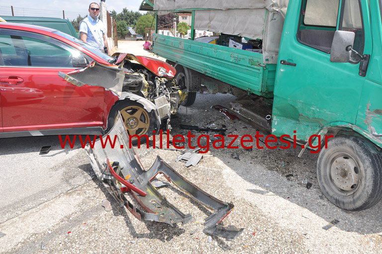 Gümücine’deki trafik kazası korkuttu